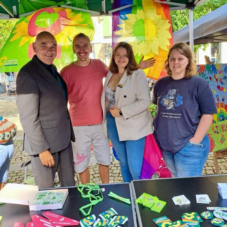 Bunt, laut und sichtbar: CSD in Cham mit starker grüner Präsenz