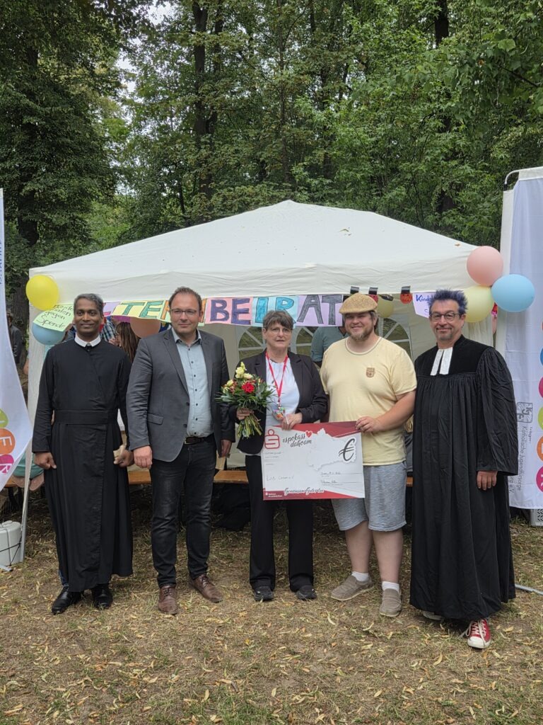 Gemeinsam statt einsam: Dr. Martina Löffelmann beschirmt das 3. Inklusionsfest in Cham